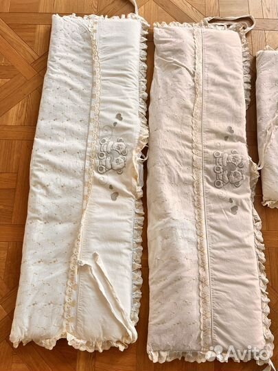 Мягкие бортики в детскую кроватку