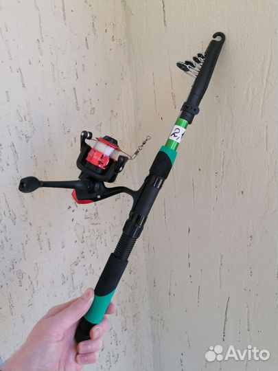 Спиннинг с катушкой в сборе