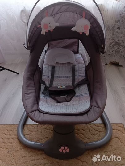 Шезлонг для новорожденных