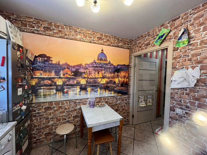 2-к. квартира, 54 м², 8/10 эт.