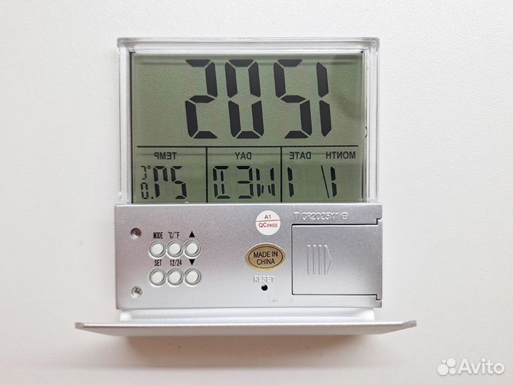 Часы электронные настольные часы с термометром
