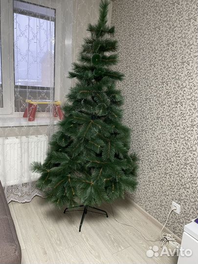 Елка искусственная