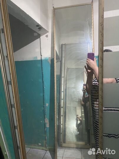 Двери зеркальные для шкафа купе