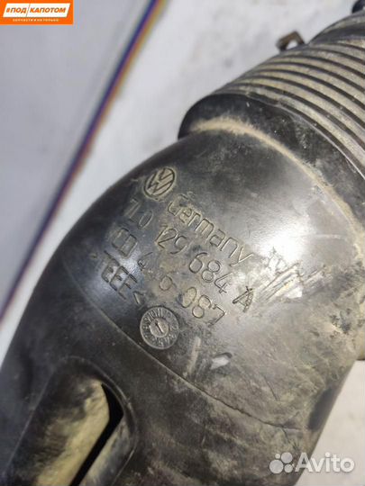 Патрубок воздушного фильтра Volkswagen Touareg