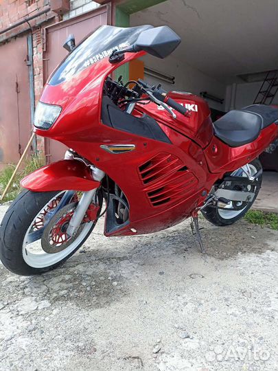 Suzuki RF400R