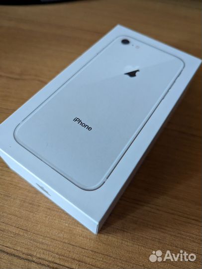 Коробка от Телефона iPhone 8
