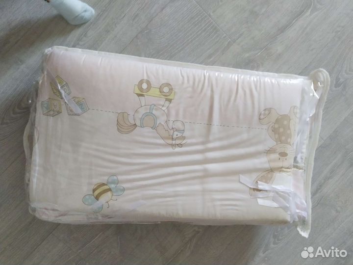 Бортики в детскую кроватку для девочки