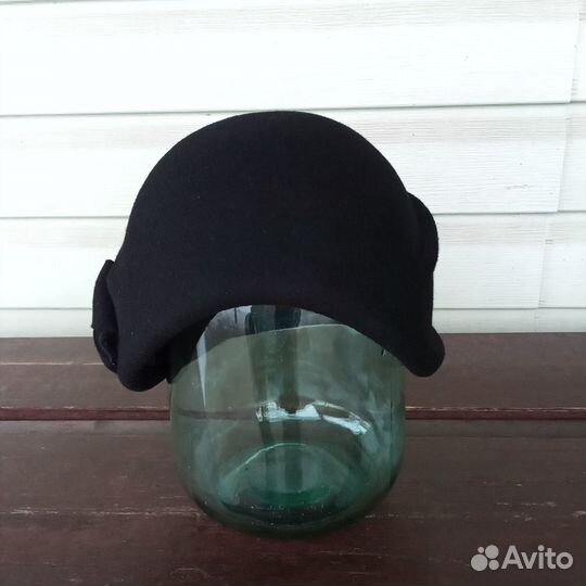 Шляпка фетровая