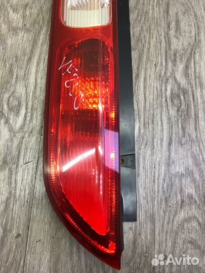 Фонарь задний левый Ford Focus 2 хетчбэк 5-ти дв