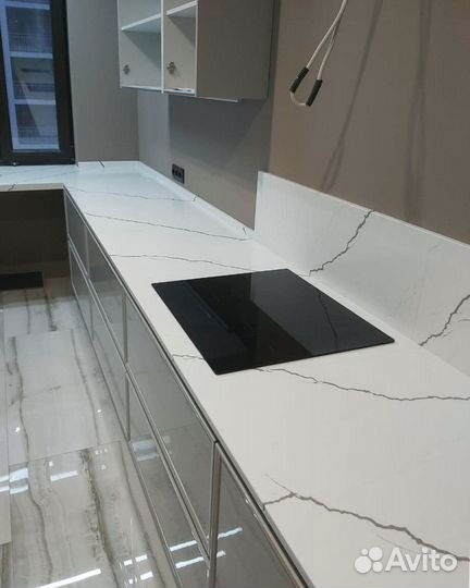 Столешница из камня кварцевый агломерат