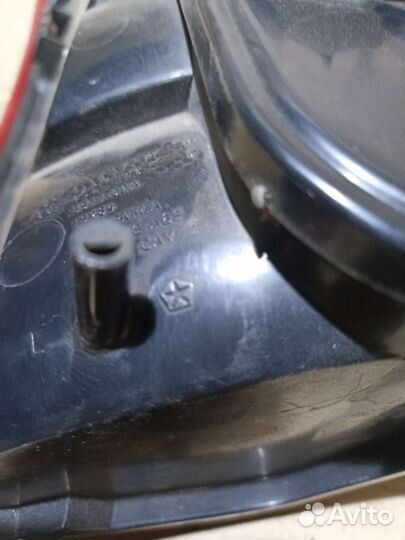 Фонарь задний левый Jeep Grand Cherokee WJ