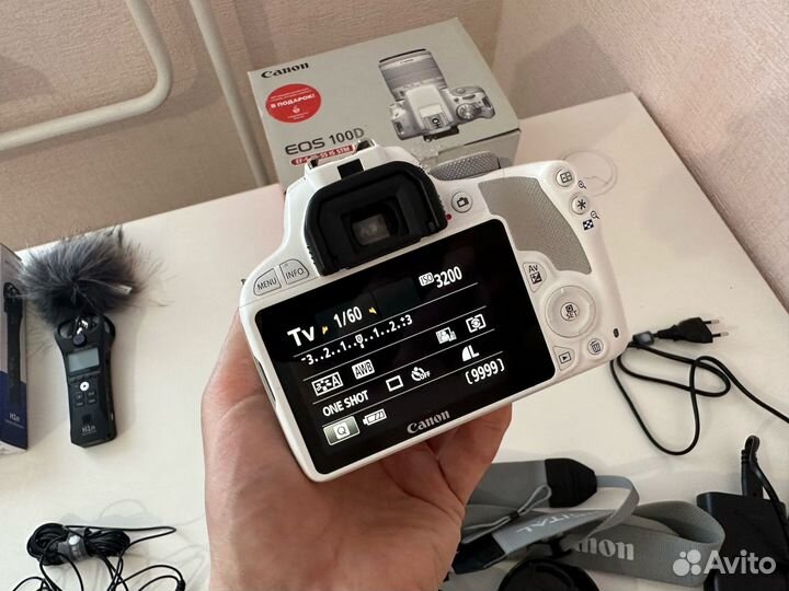 Canon EOS 100D Kit 18-55 Stm цифровая зеркальная