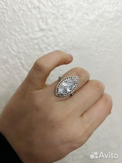 Серебряное кольцо