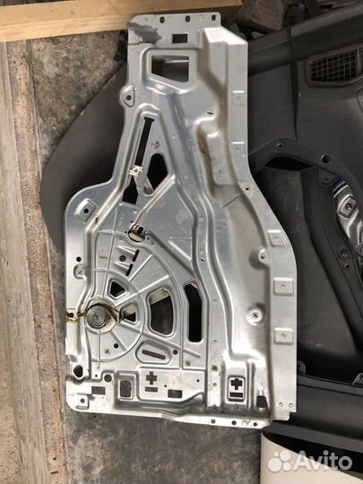 Стеклоподъемник RH / TGA, TGL, TG