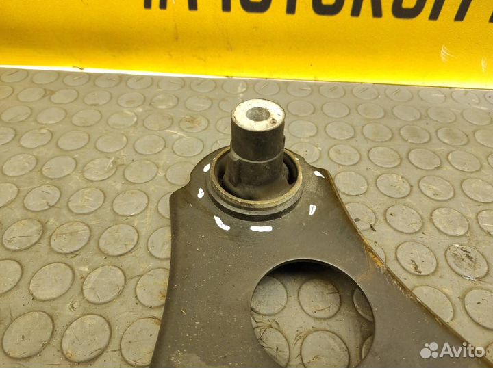 Рычаг передний левый Smart Forfour 453 M281.920