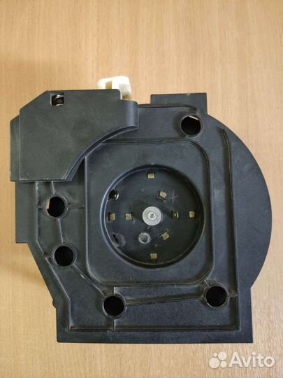 Пылесос Daewoo RCC-702RA