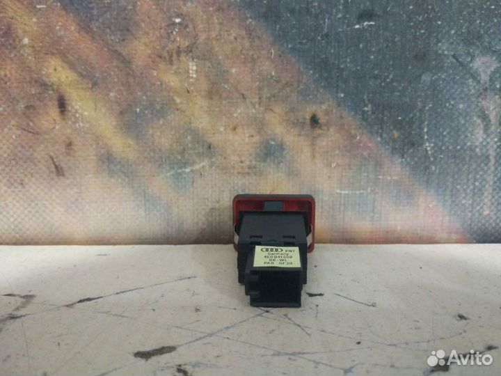 Кнопка аварийной остановки Audi A4 Avant B7 ALT