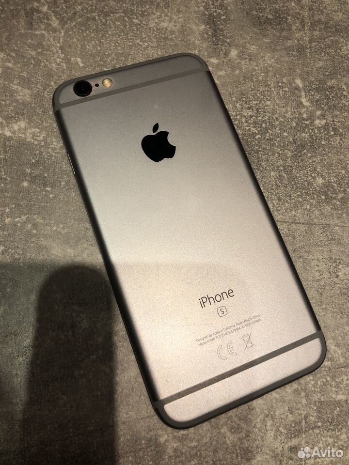 iPhone 6S, 64 ГБ