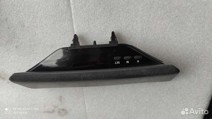 Часы салонные Mitsubishi Galant 8