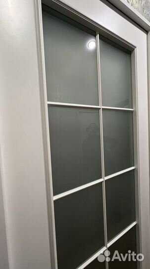 Межкомнатная дверь белая новая 2 вида