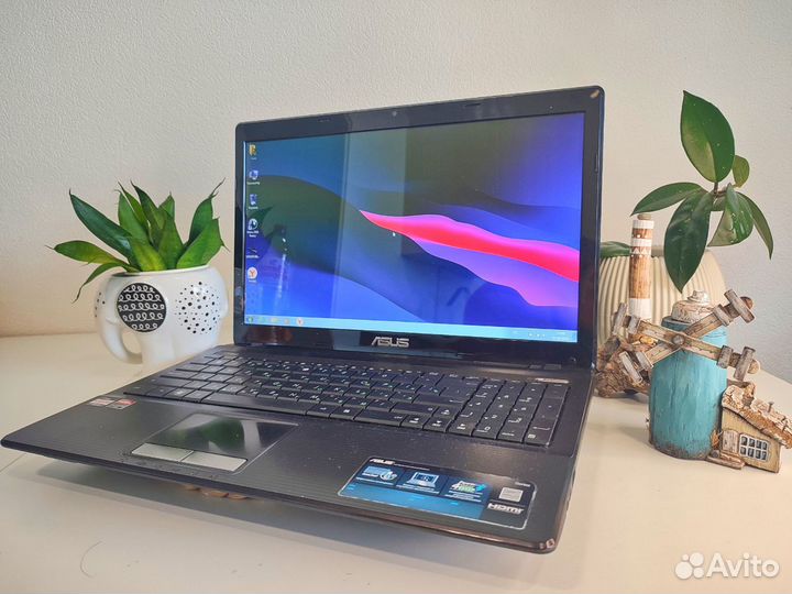 Ноутбук asus x53b