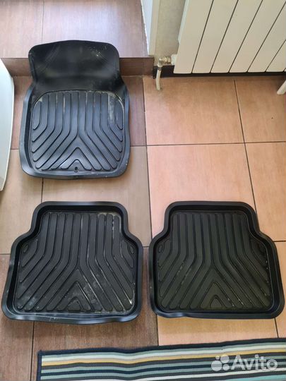 Коврики на Nissan Note