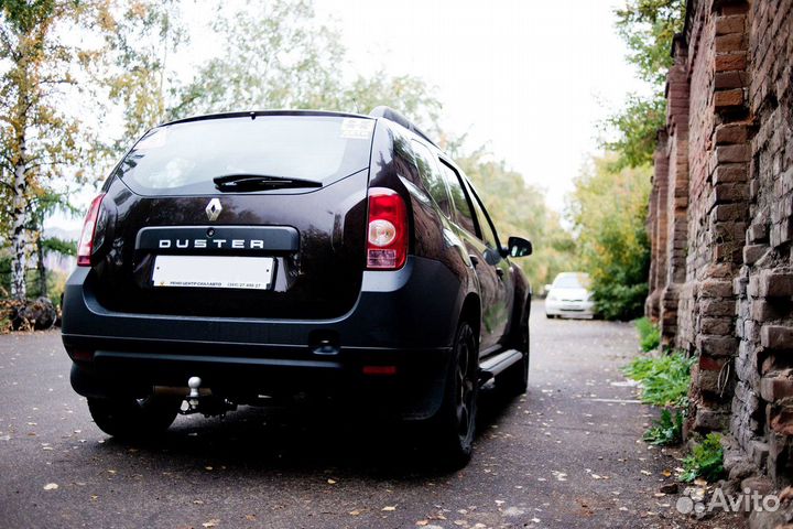 Продам фаркоп Renault Duster съемный квадрат