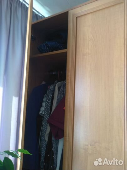 Шкафы, стеллаж, письменный стол с полками