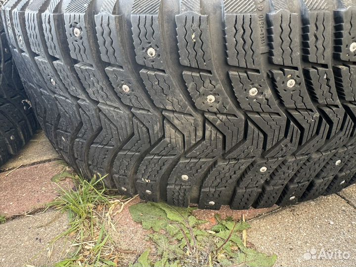 Michelin X-Ice North 3 215/50 R17