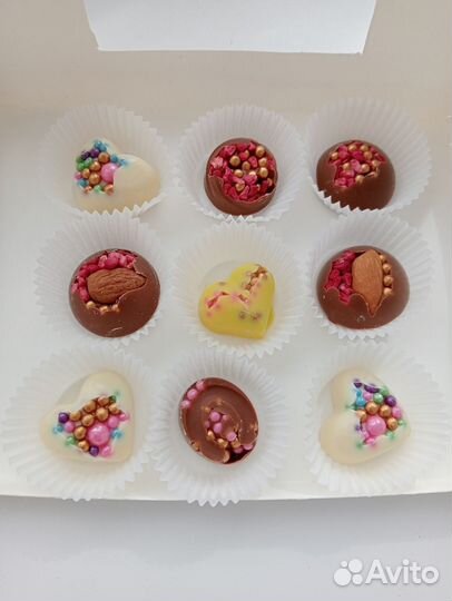 Шоколадные конфеты ручной работы