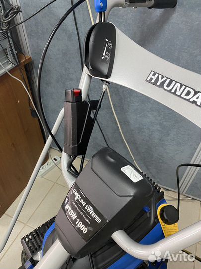 Подметальная машина с электростартером