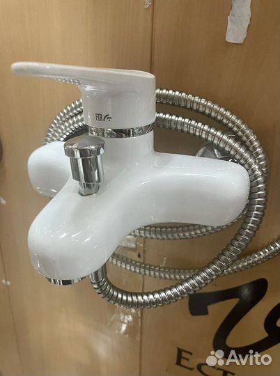 Смеситель для ванной fir melrose белый