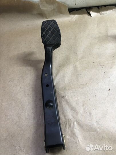 Педали на Volksvagen caddy 2017