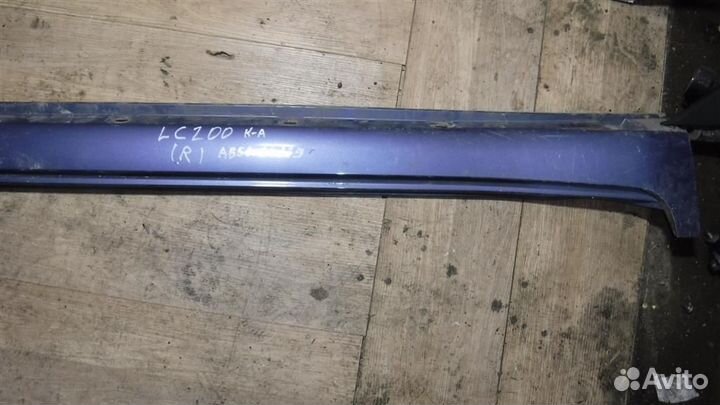 Накладка на порог (наружная) Toyota Land Cruiser