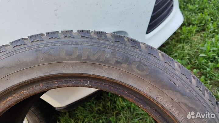 Kumho I'Zen KW22 205/55 R16 91T
