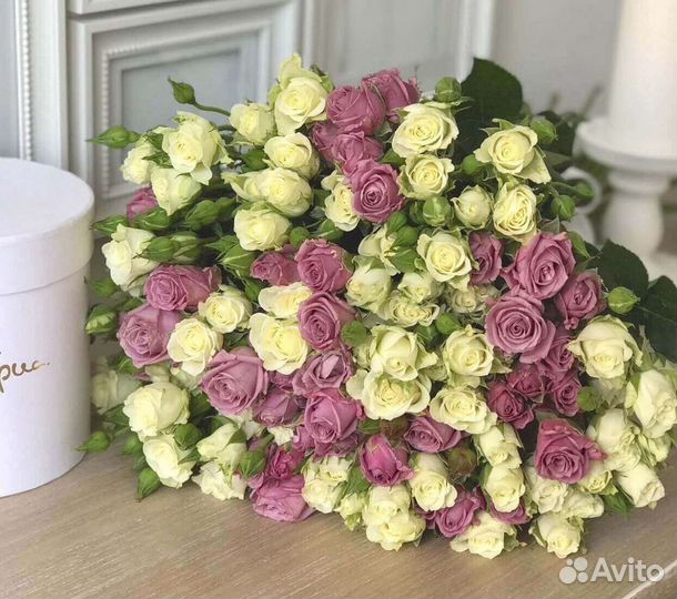 Букет кустовых роз