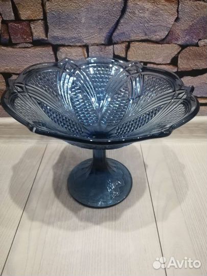 Ваза для фруктов на ножке цветное стекло СССР