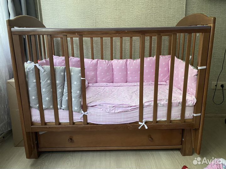 Детская кроватка