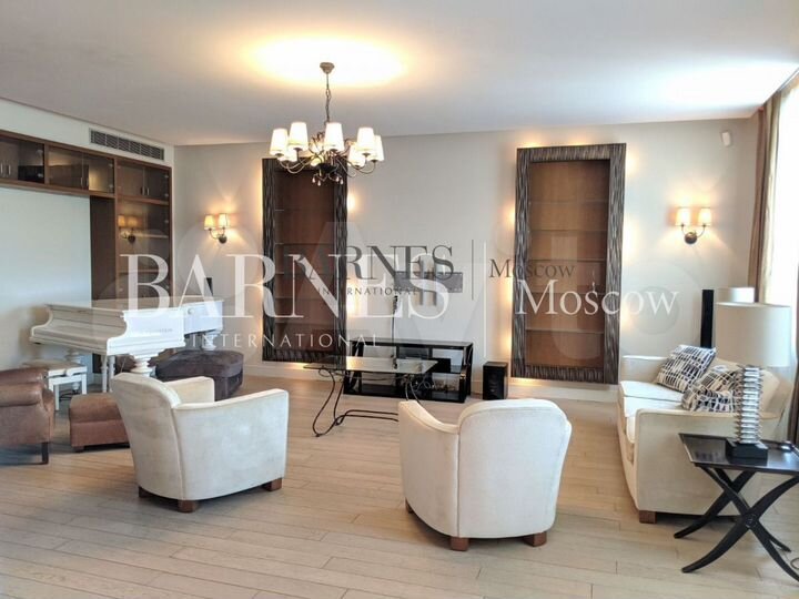 5-к. квартира, 250 м², 4/6 эт.