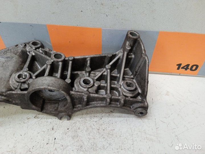 Кронштейн генератора Renault Scenic 2 1.5 2005