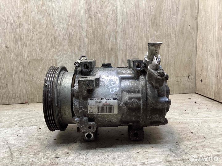 Компрессор системы кондиционирования Renault Logan