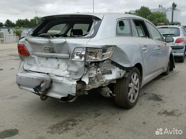 Разбор на запчасти Toyota Avensis 3