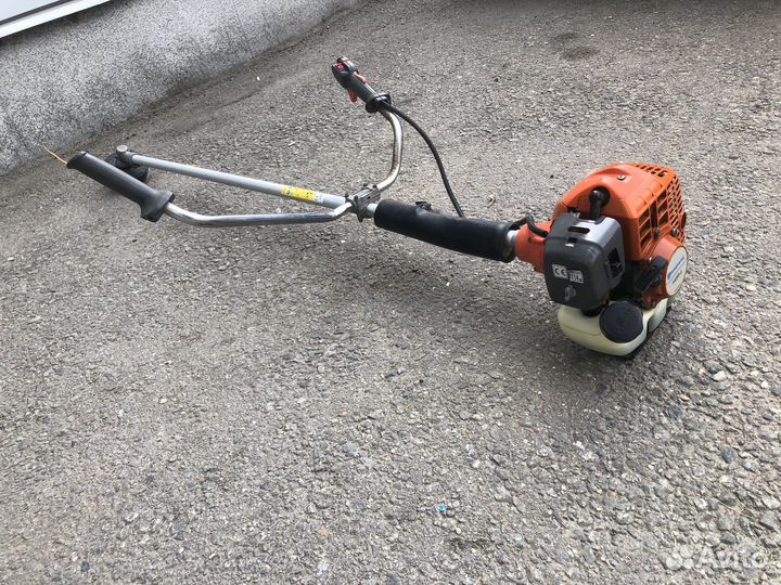 Z.4787 Триммер Husqvarna 143r