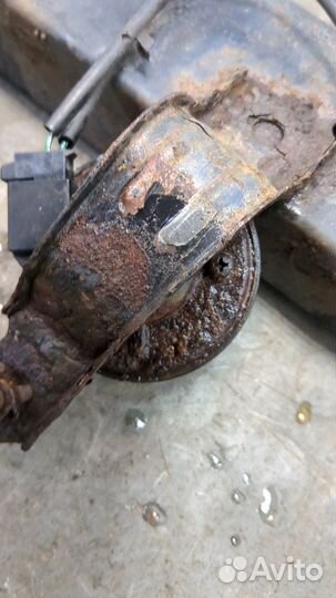 Усилитель бампера передний Toyota RAV 4