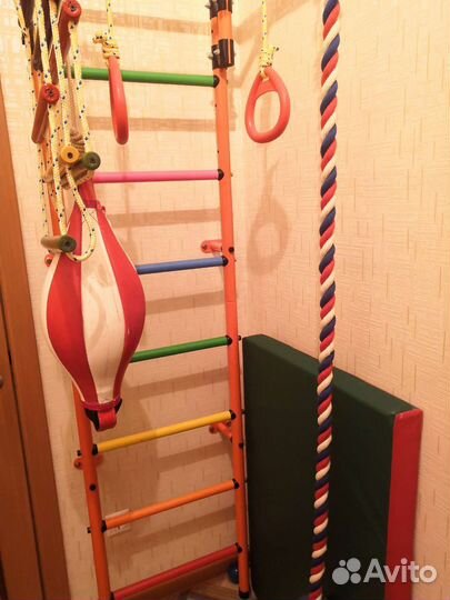 Детская шведская стенка