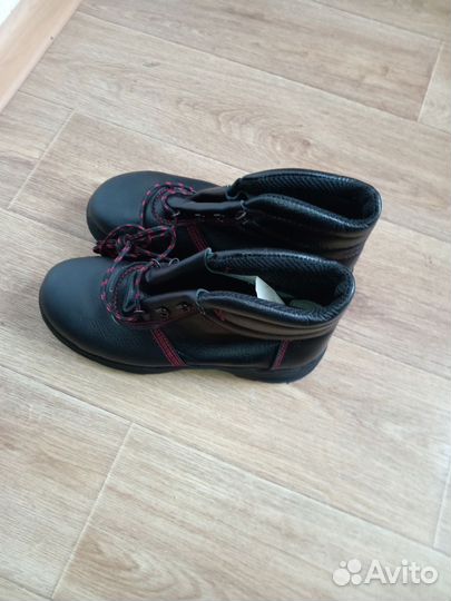 Ботинки рабочие р. 42