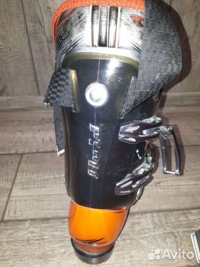 Горнолыжные ботинки lange