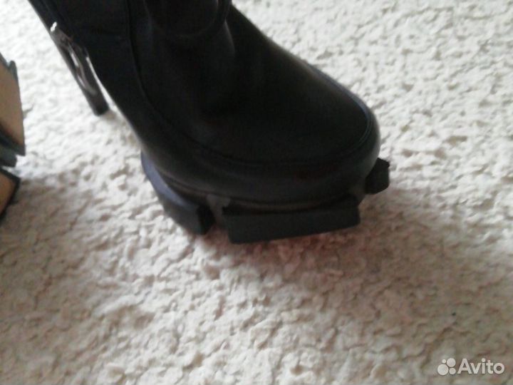 Ботильоны на платформе