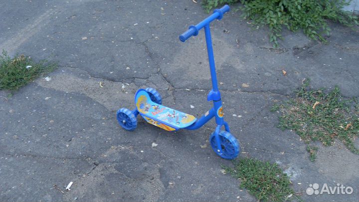 Детский трёхколёсный самокат. Тех.исправен