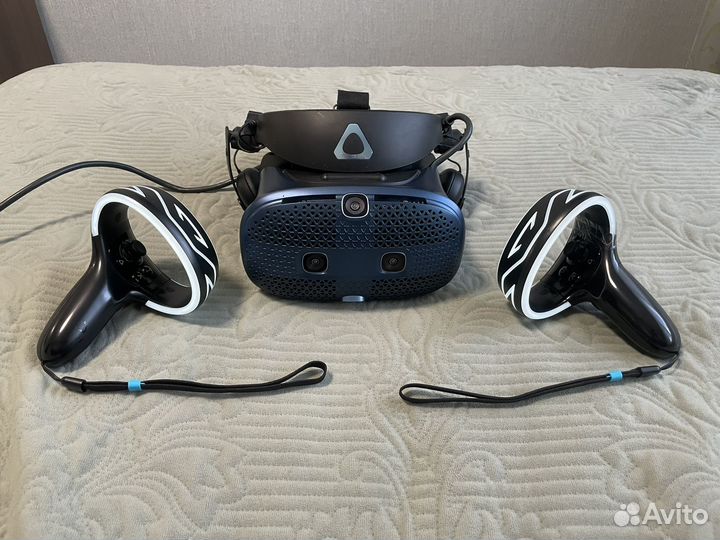 Шлем виртуальной реальности htc vive cosmos